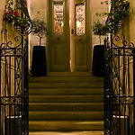 Ploes Hotel