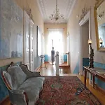 Ploes Отель