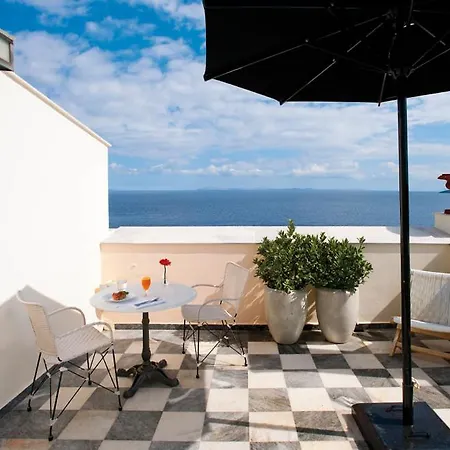 Hotel Ploes 5*