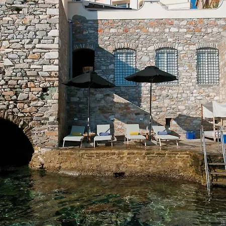 Отель Ploes Эрмуполис